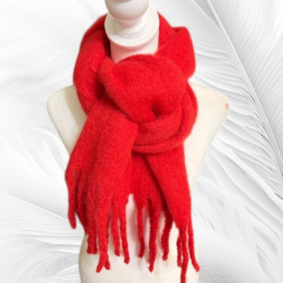 Soft Red Oversized Winter Scarf With Fringe – Cozy Blanket Shawl Wrap - Picture 2 of 4